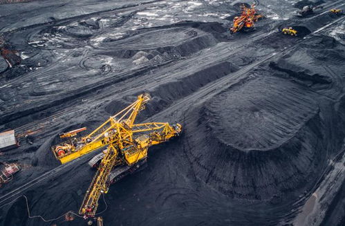 從一噸煤炭的價(jià)格，到賀蘭山千年地火的警示 資源價(jià)值與生態(tài)之殤